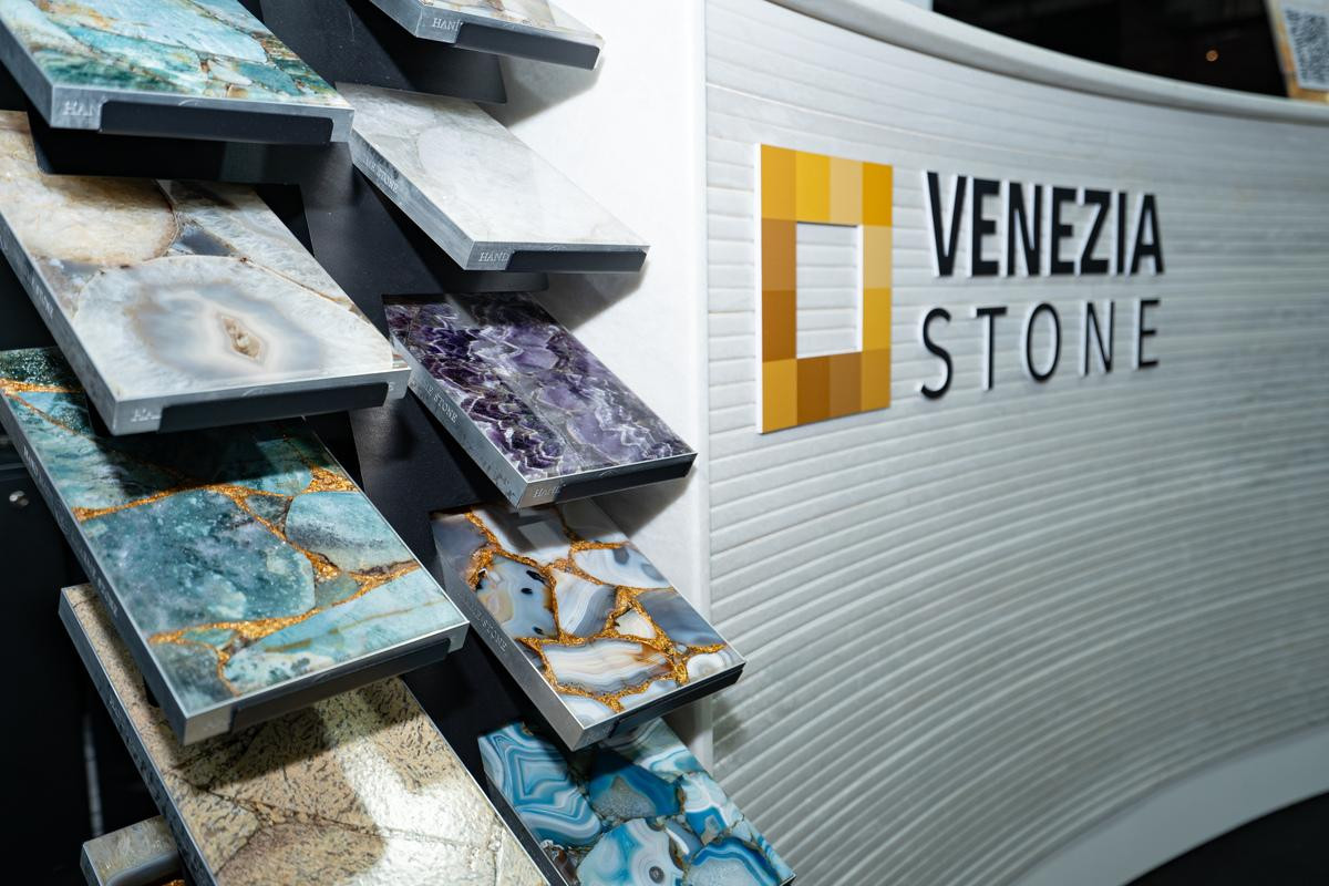 Образцы из эксклюзивной коллекции Venezia Stone