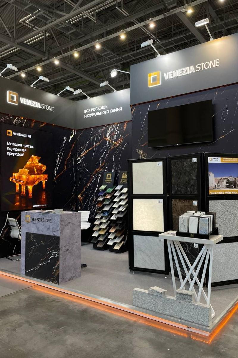 Стенд Venezia Stone на выставке в Казани