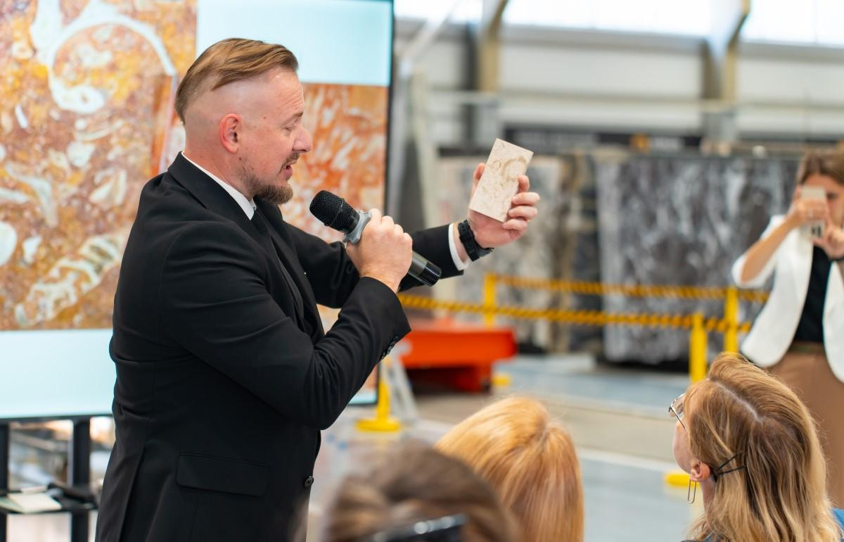 Семинар по трендам 2025: Venezia Stone собрала дизайнеров 