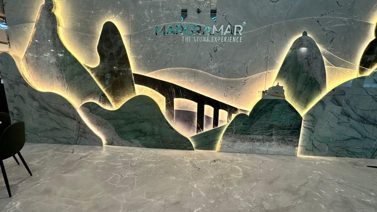 Трендовые рисунки натурального камня на Мармомак 2025