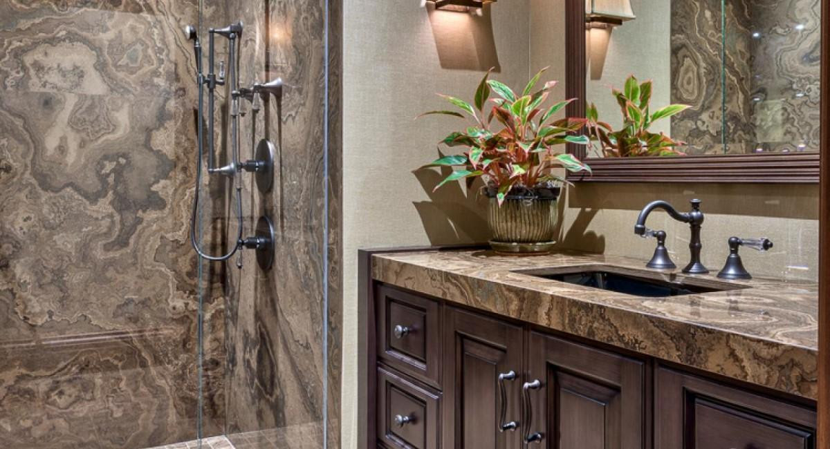 Итальянский темный мрамор Magic Brown в интерьере