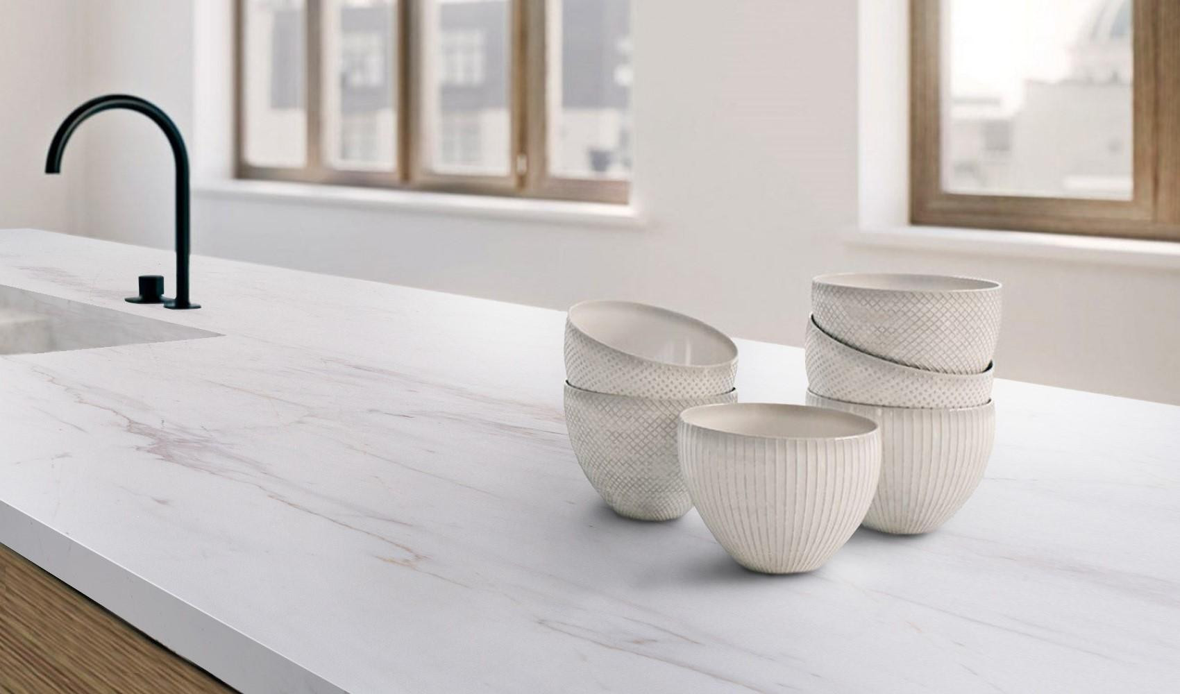 Белый мрамор Pirgon Nivatus в интерьере