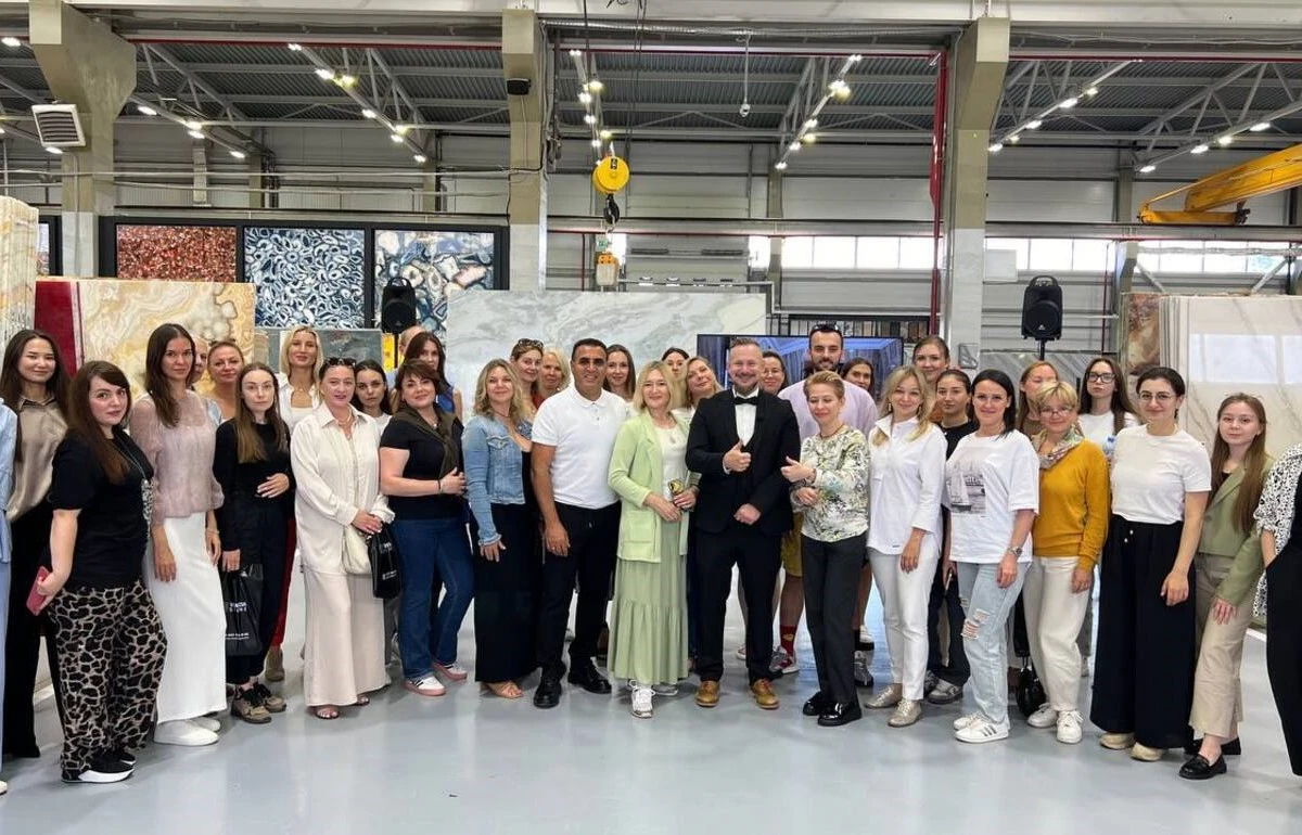Venezia Stone провела семинар для дизайнеров Venezia Stone провела семинар для дизайнеров