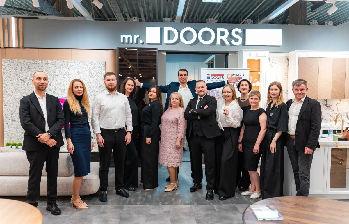 Venezia Stone на открытии салона Mr.Doors Venezia Stone на открытии салона Mr.Doors