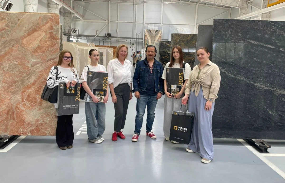 Venezia Stone провела обучение для казанских студентов Venezia Stone провела обучение для казанских студентов