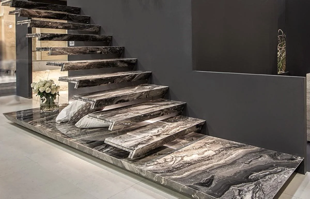 Лестницы и ступени из мрамора