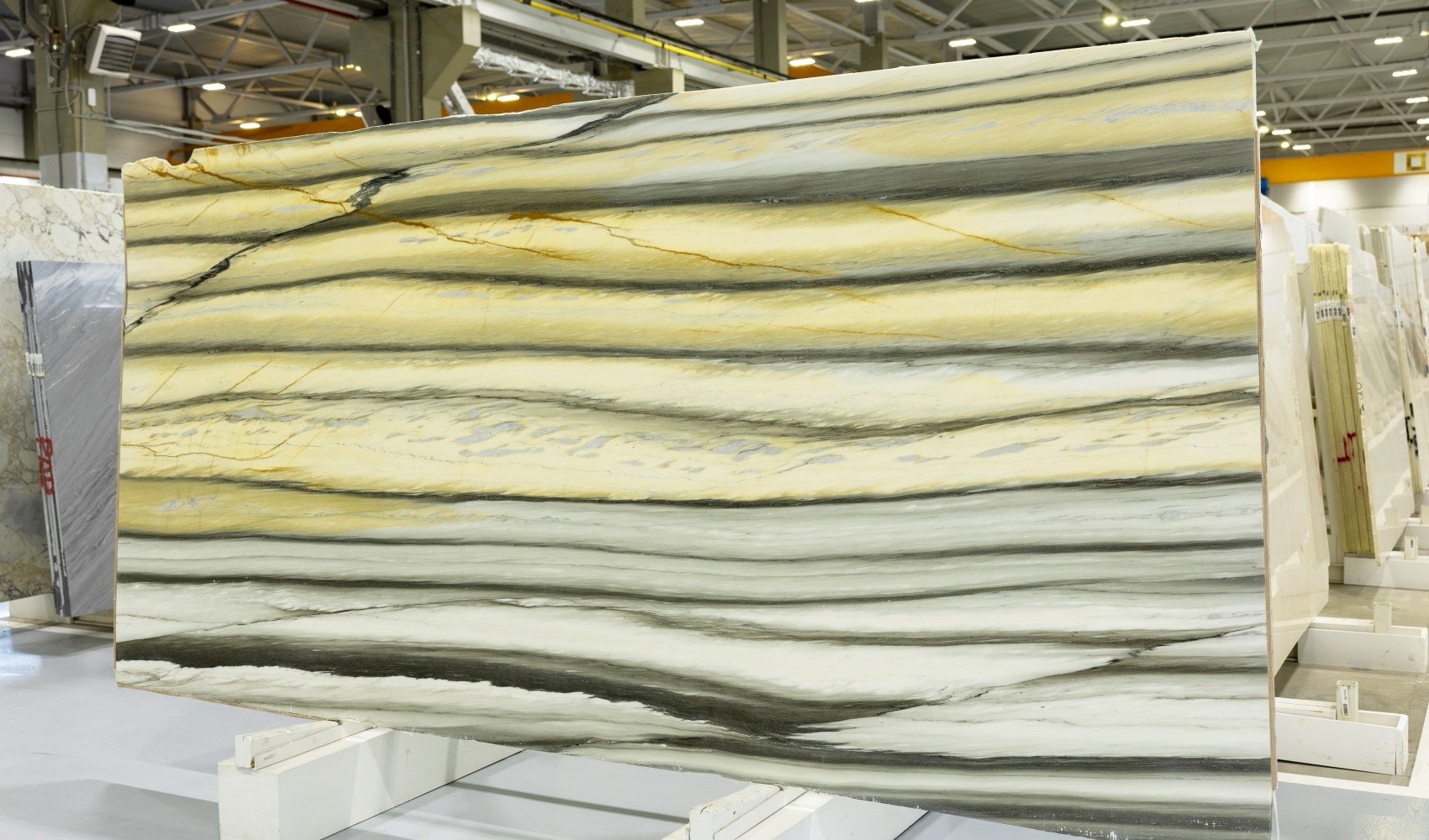 Слэб мрамора Calacatta Zebrino