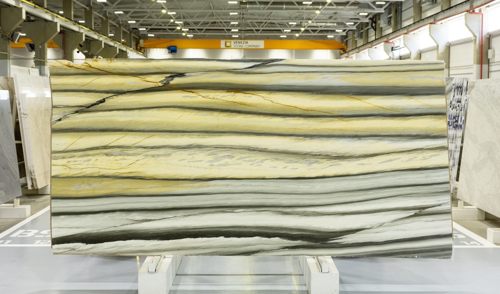 Слэб мрамора Calacatta Zebrino