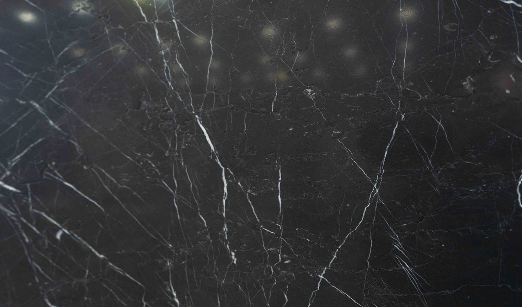 Текстура мрамора Black Marquina в обработке brushed