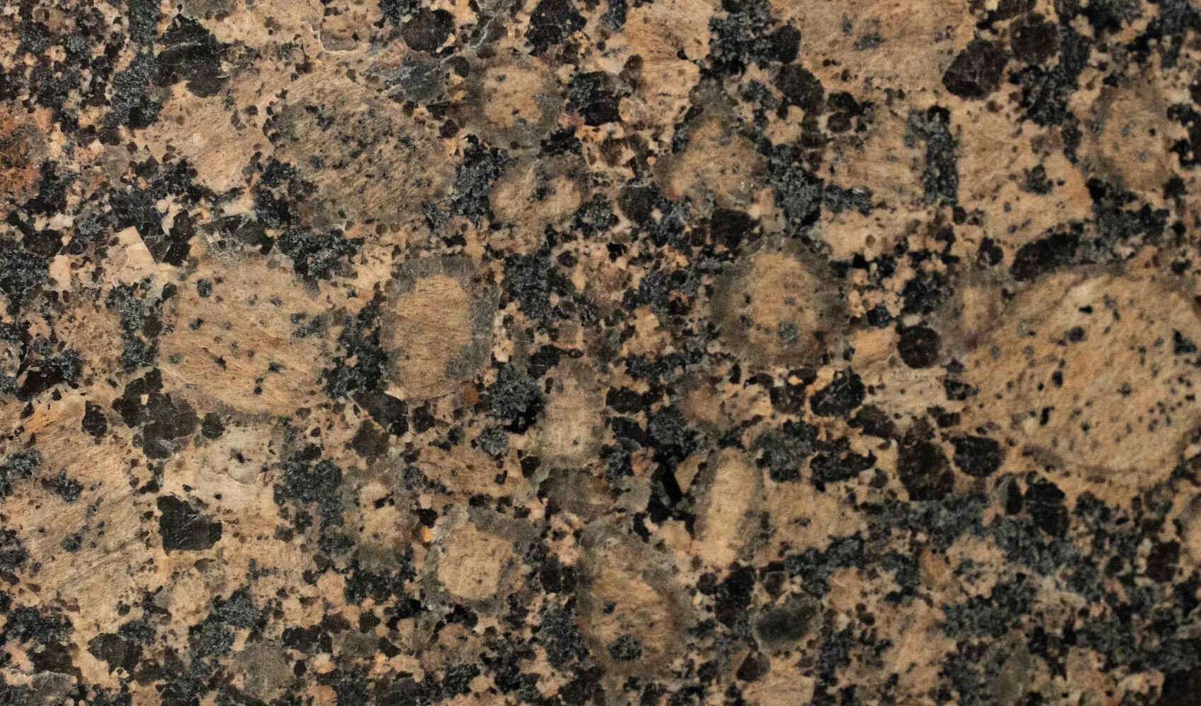 Полированная плитка из гранита Baltic Brown